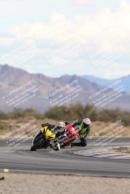 media/Nov-16-2025-Race Pace (Sun) [[8c5fa54630]]/Non Verified Riders (1st 20 Minutes)/5-Turn 15 (110pm)/